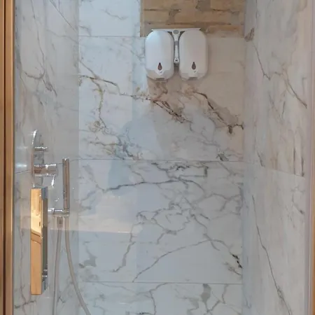 Bilocale In Via Algajola Apartment *